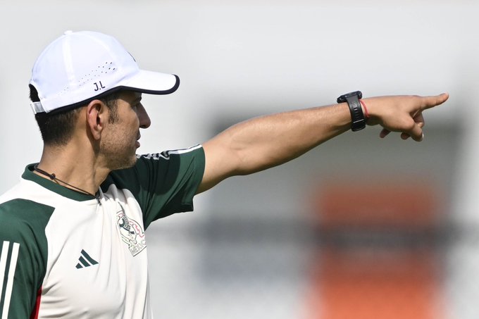 México arranca su camino por el Oro