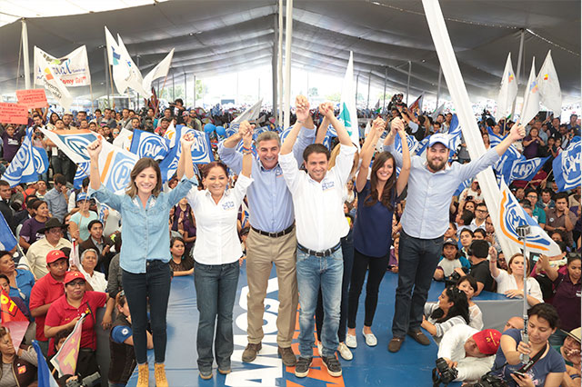 Antonio Gali visita Azumiatla en su primer día de campaña