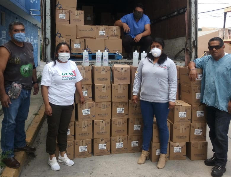 Granjas Carroll dona 5 mil 800 litros de gel antibacterial a hospitales