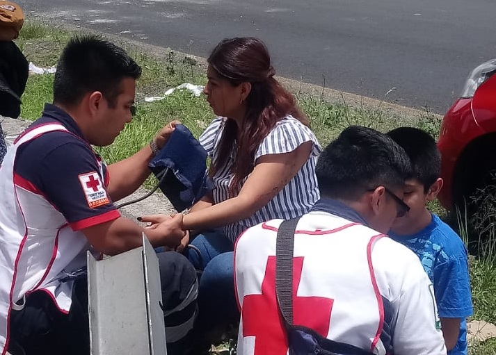 GALERÍA Vuelca en la México-Puebla por exceso de velocidad