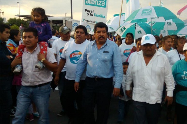 Gali se lanza contra Álvaro Alatriste al cerrar campaña en Tehuacán