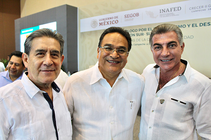 Gali participa en foro Diálogo por el federalismo y desarrollo municipal