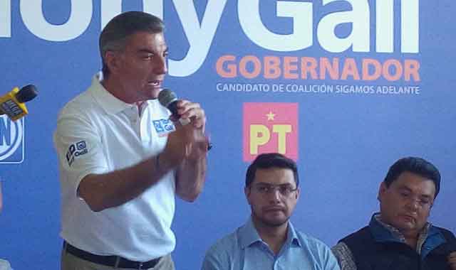 Gali promete relación de trabajo con alcaldesa del PRI en Tehuacán
