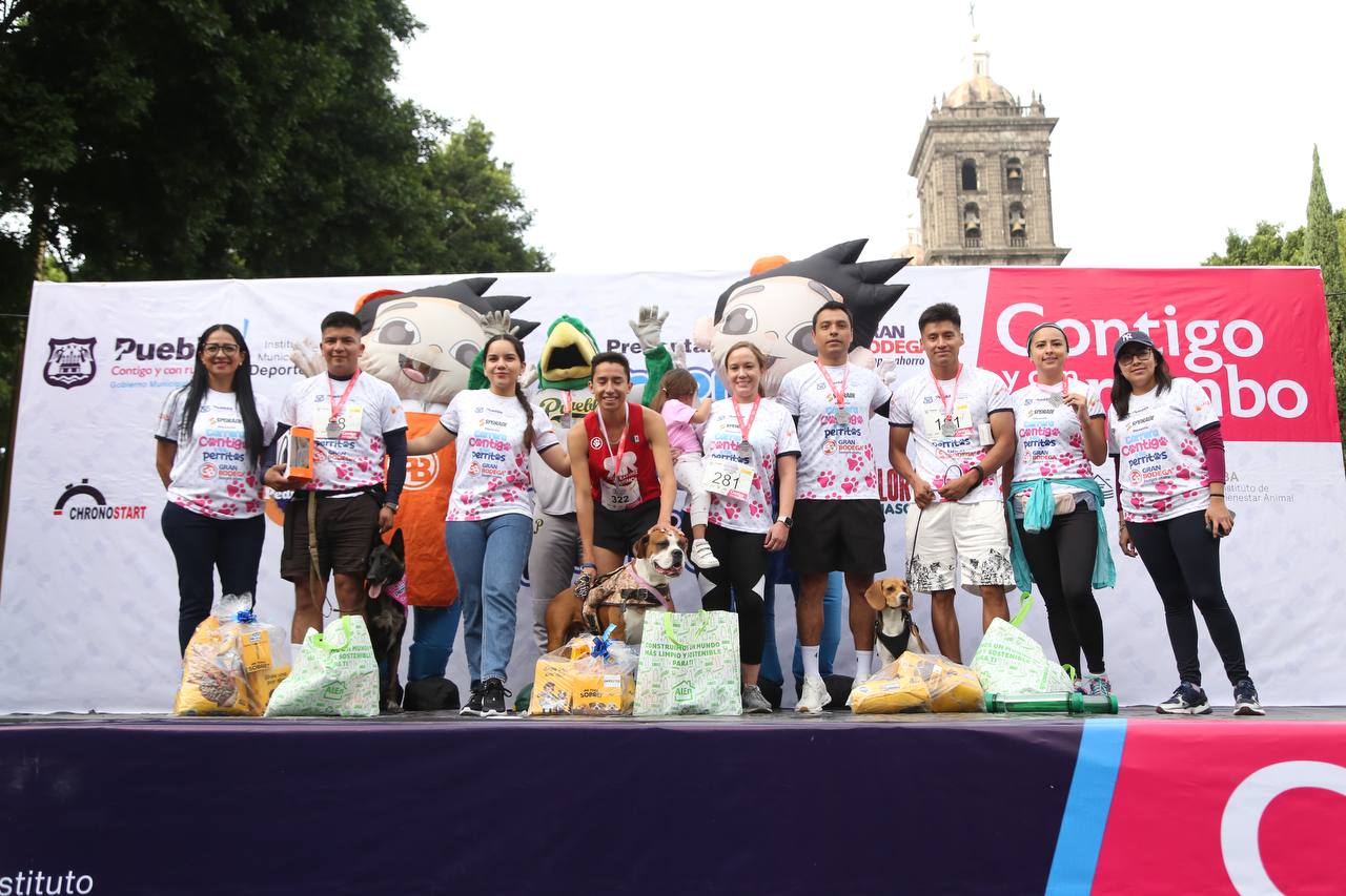 Canelo y su dueño se llevan la carrera Contigo y tus perritos