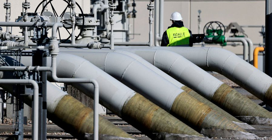 Unión Europea pacta precio máximo del petróleo de Rusia