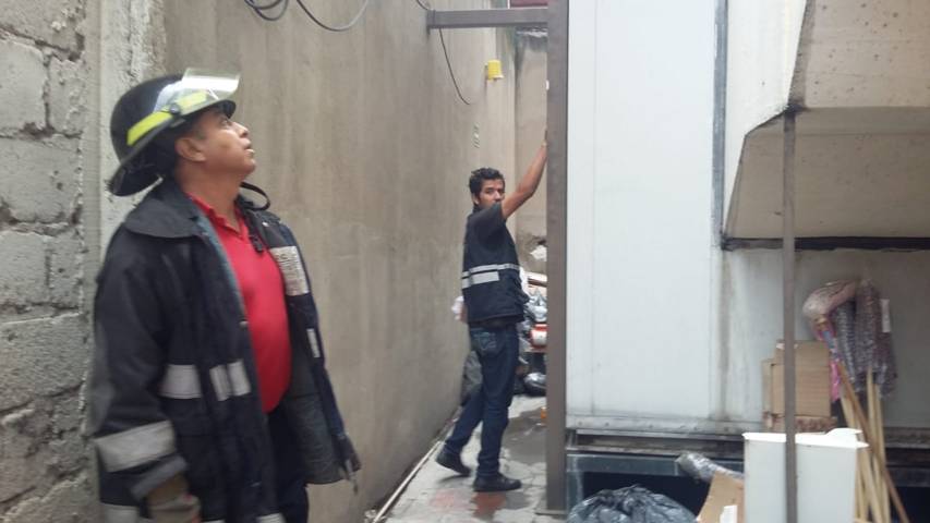 Reportan fuga de gas en la 111 oriente 