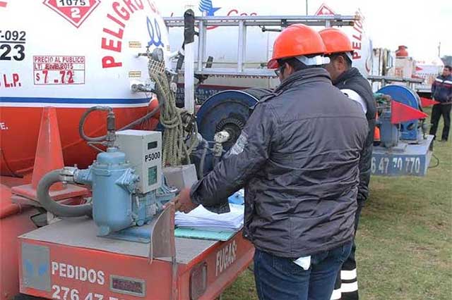 Mantienen revisión de gaseras en Tepanco de López para evitar riesgos a la población