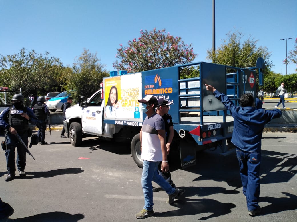 Gaseros se disputan a balazos espacios para vender en Tehuacán