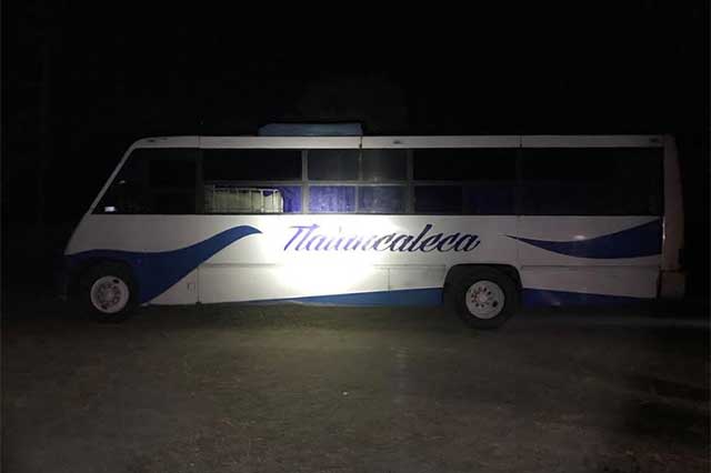 Llevaban gasolina robada en camión de pasajeros de Tlalancaleca