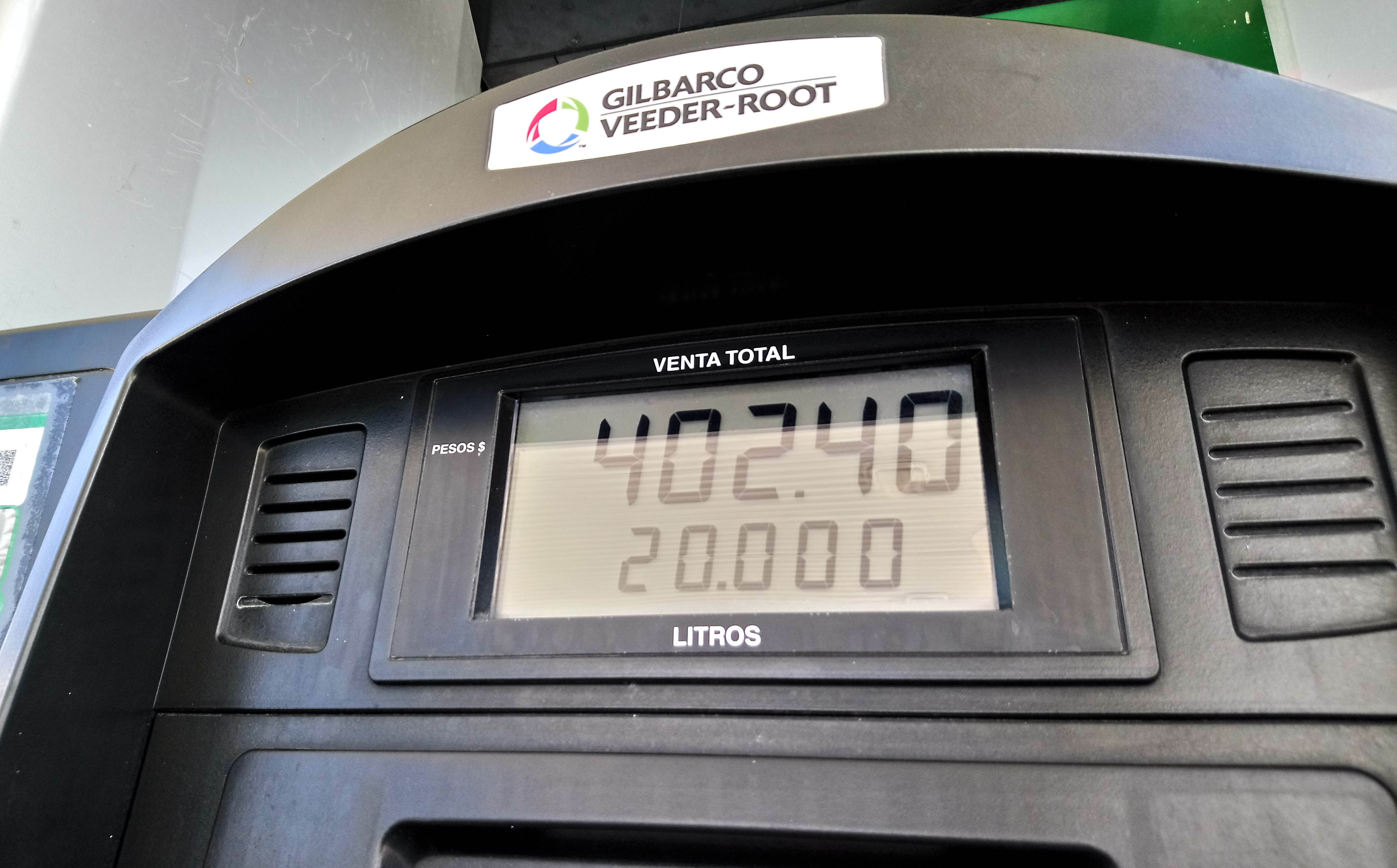Gasolina rebasa los 20 pesos en estaciones de Zacapoaxtla