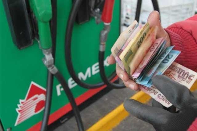 Aún con gasolina barata inflación acelera 4.43%