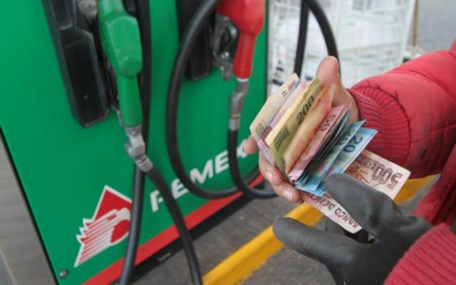 Precio de la gasolina en Puebla al arranque del 2022