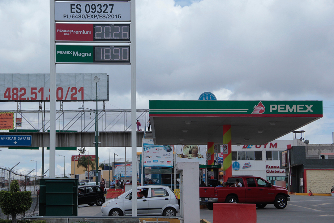 Asegura PRD que gobierno de AMLO traerá más gasolinazos