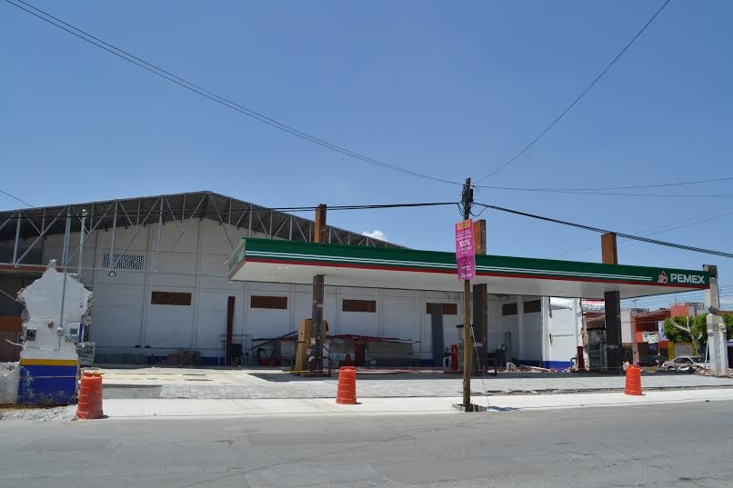 Autorizó Mario Rincón gasolinera cerca de 2 escuelas en Tepeaca
