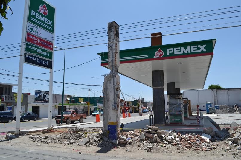 Autorizó Mario Rincón gasolinera cerca de 2 escuelas en Tepeaca