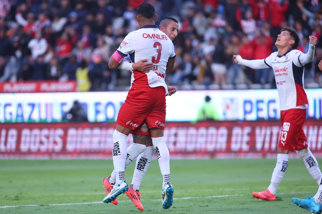 VIDEO Chivas vence de visita a Pachuca