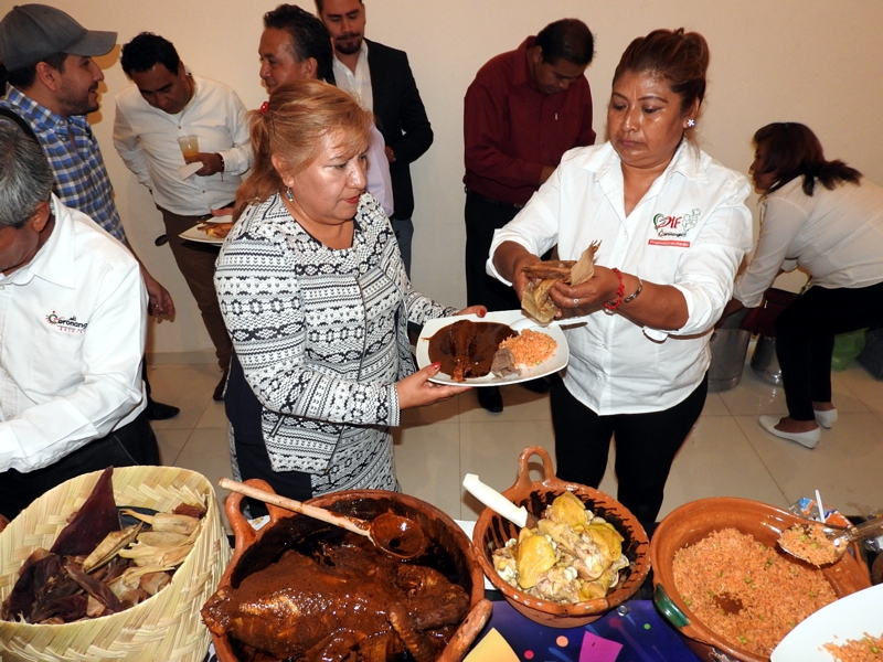 Invitan a disfrutar gastronomía de Coronango en su feria