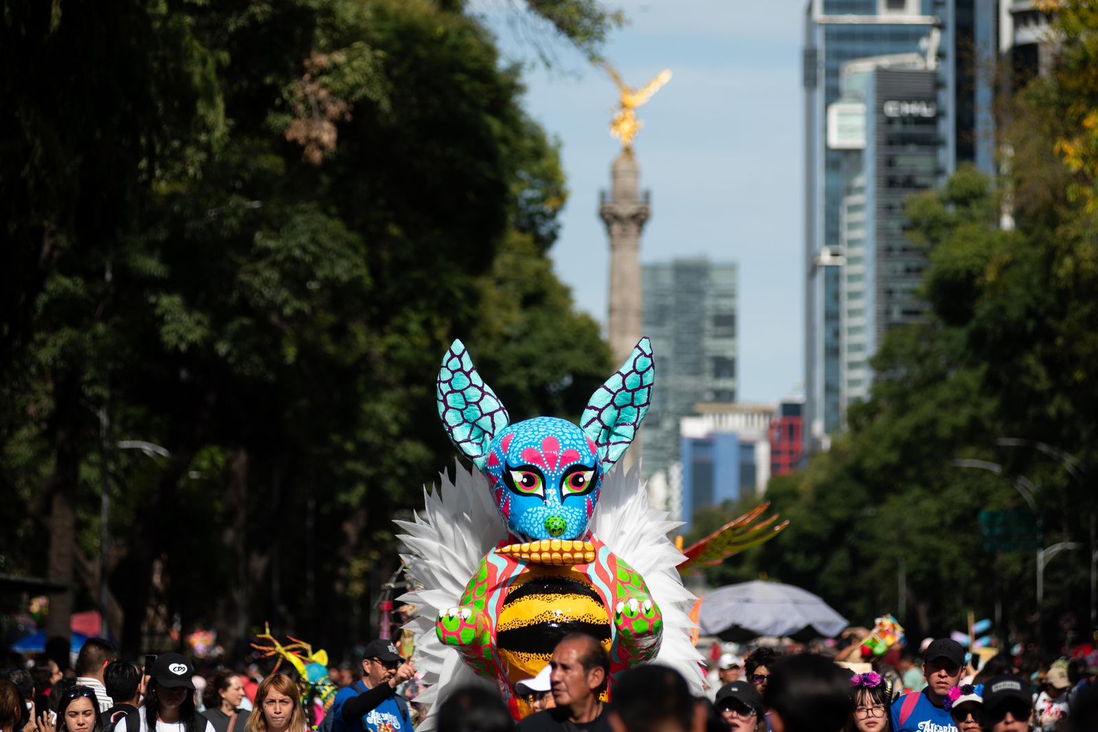 Más de 630 mil personas asisten al Desfile de Alebrijes Monumentales