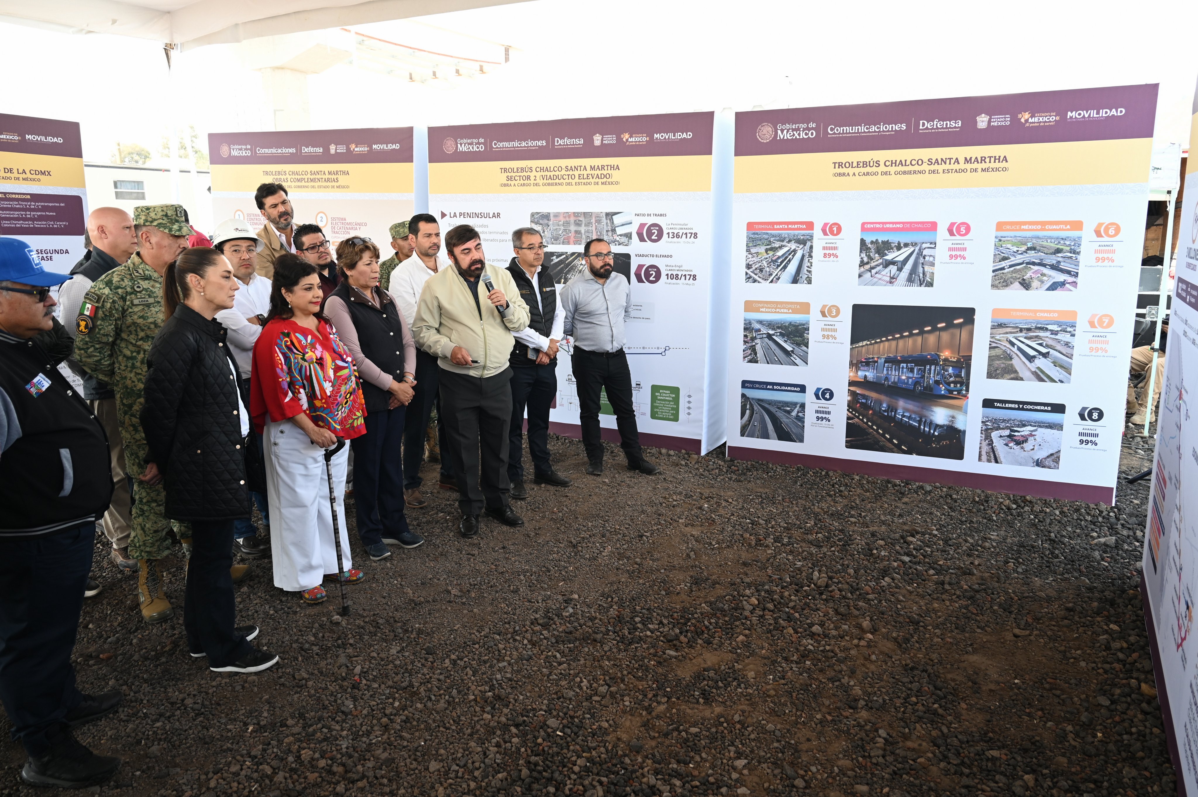 Claudia Sheinbaum supervisa construcción del trolebús elevado