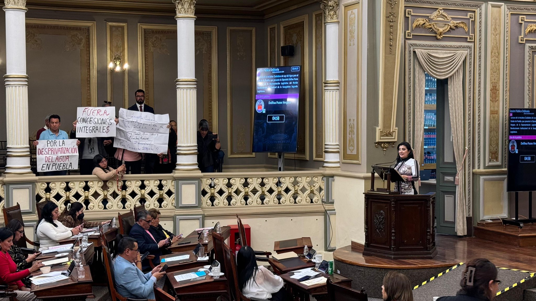 VIDEO Delfina Pozos presenta iniciativa ciudadana de Ley del Agua