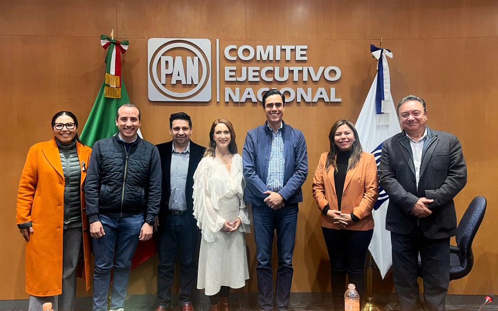 Candidatos a dirigir el PAN en Puebla se reúnen en el CEN