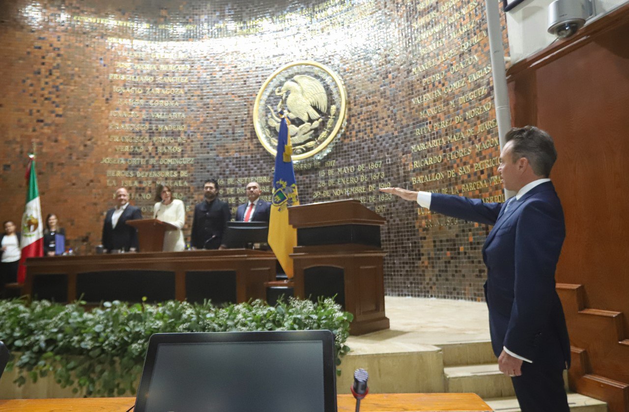 Pablo Lemus toma protesta como gobernador de Jalisco