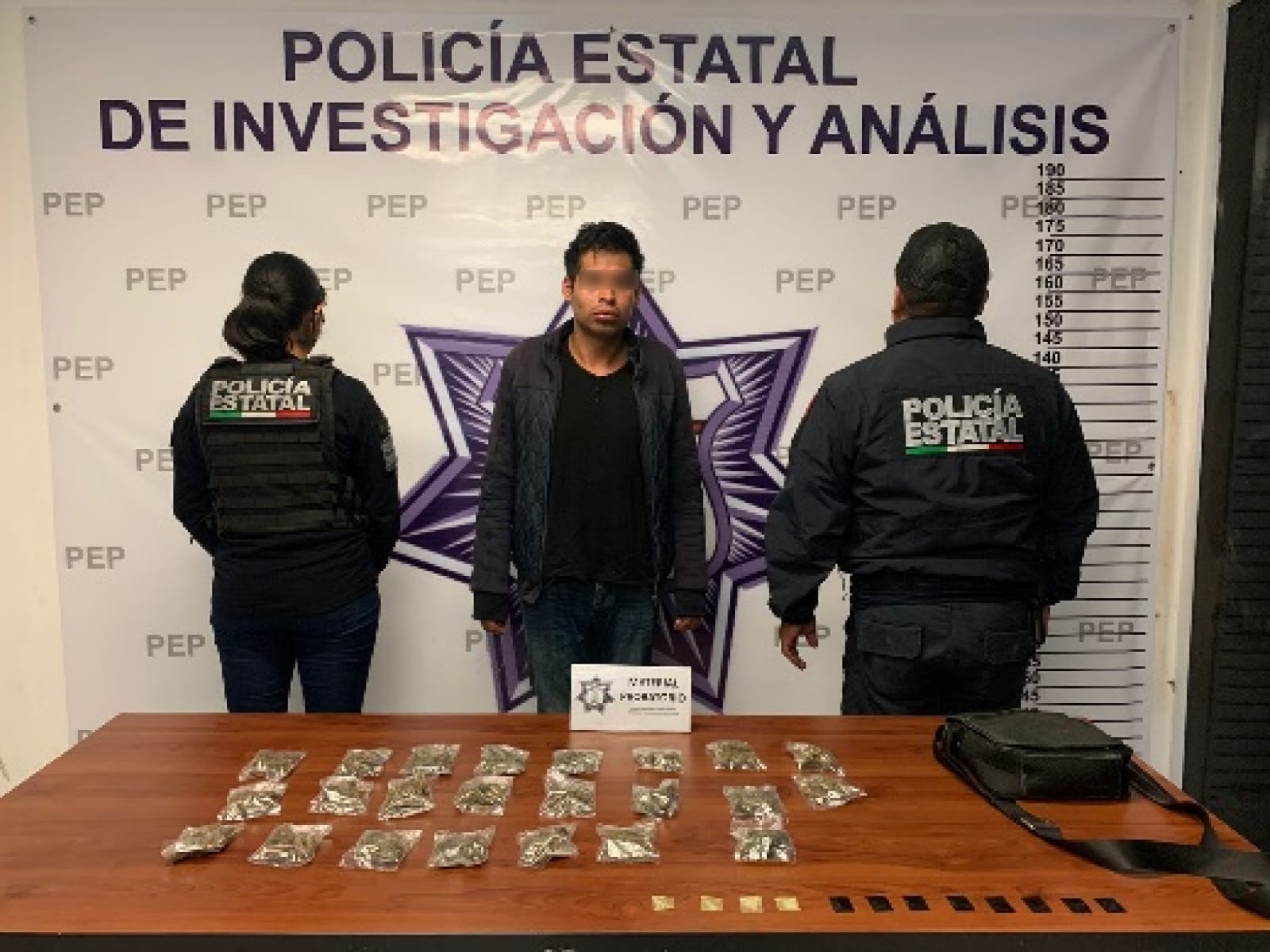 Cae El Gera con matihuana y cristal; vendía droga en la Central de Abasto de Puebla