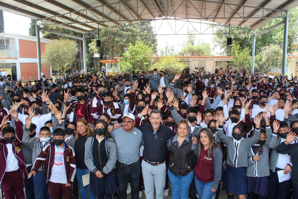 Con conferencia motivacional, INPODE fomenta el deporte en jóvenes de Xoxtla