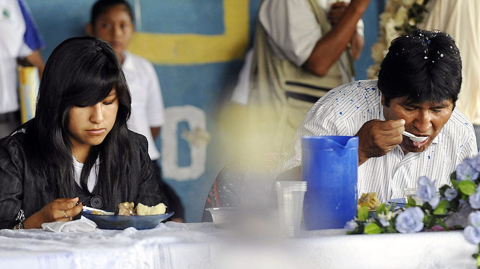 Otorgan salvoconducto a hija de Evo Morales para ser asilada en México
