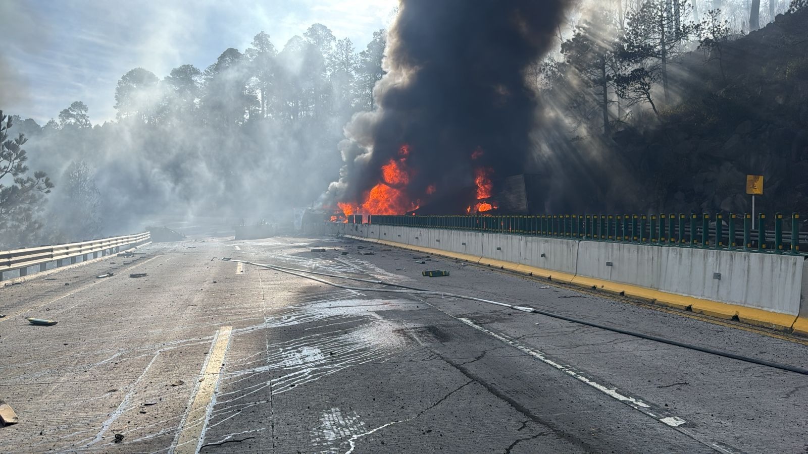 VIDEO Accidente en la México-Puebla deja seis muertos