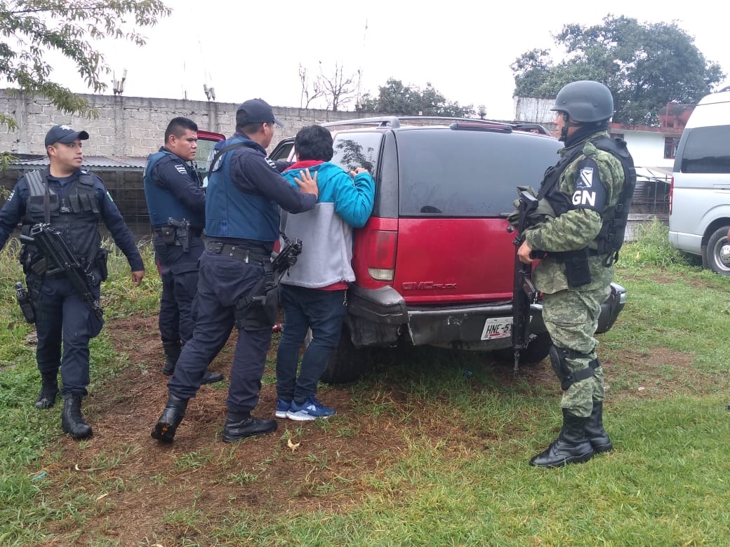 Detienen a dos en Teziutlán por robo a transporte público