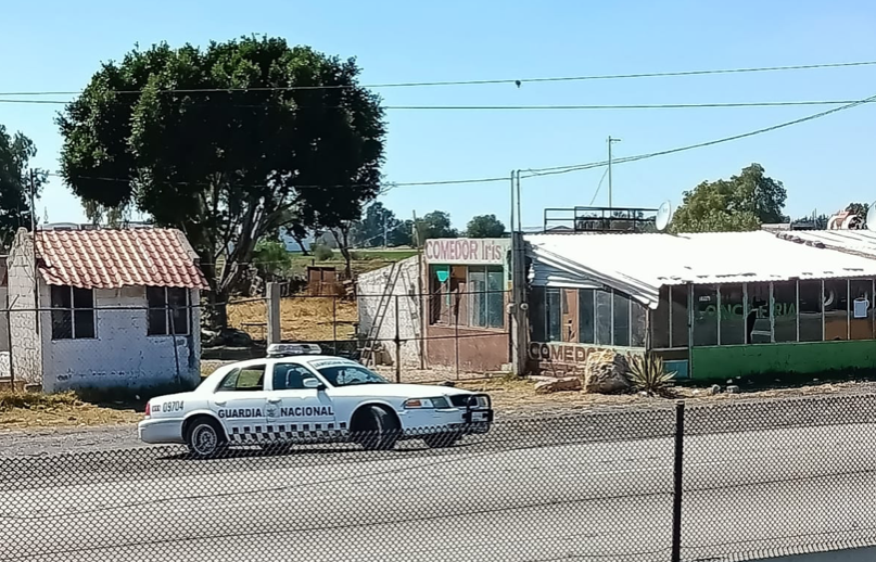 Confunden patrulla antigua de la GN con una clonada en la Puebla-Orizaba