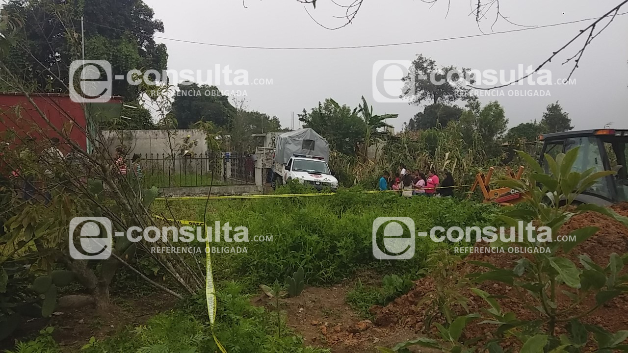 Fallecen 2 hombres sepultados por derrumbe en Zacapoaxtla