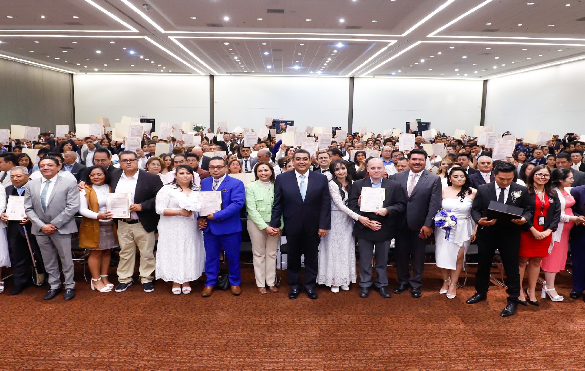 Céspedes ofrece certeza jurídica a 200 matrimonios