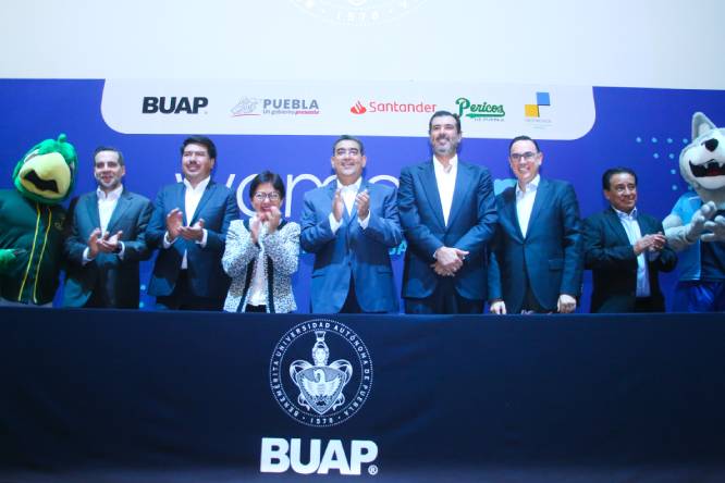 Céspedes preside la presentación del programa de becas Women In-Tech BUAP
