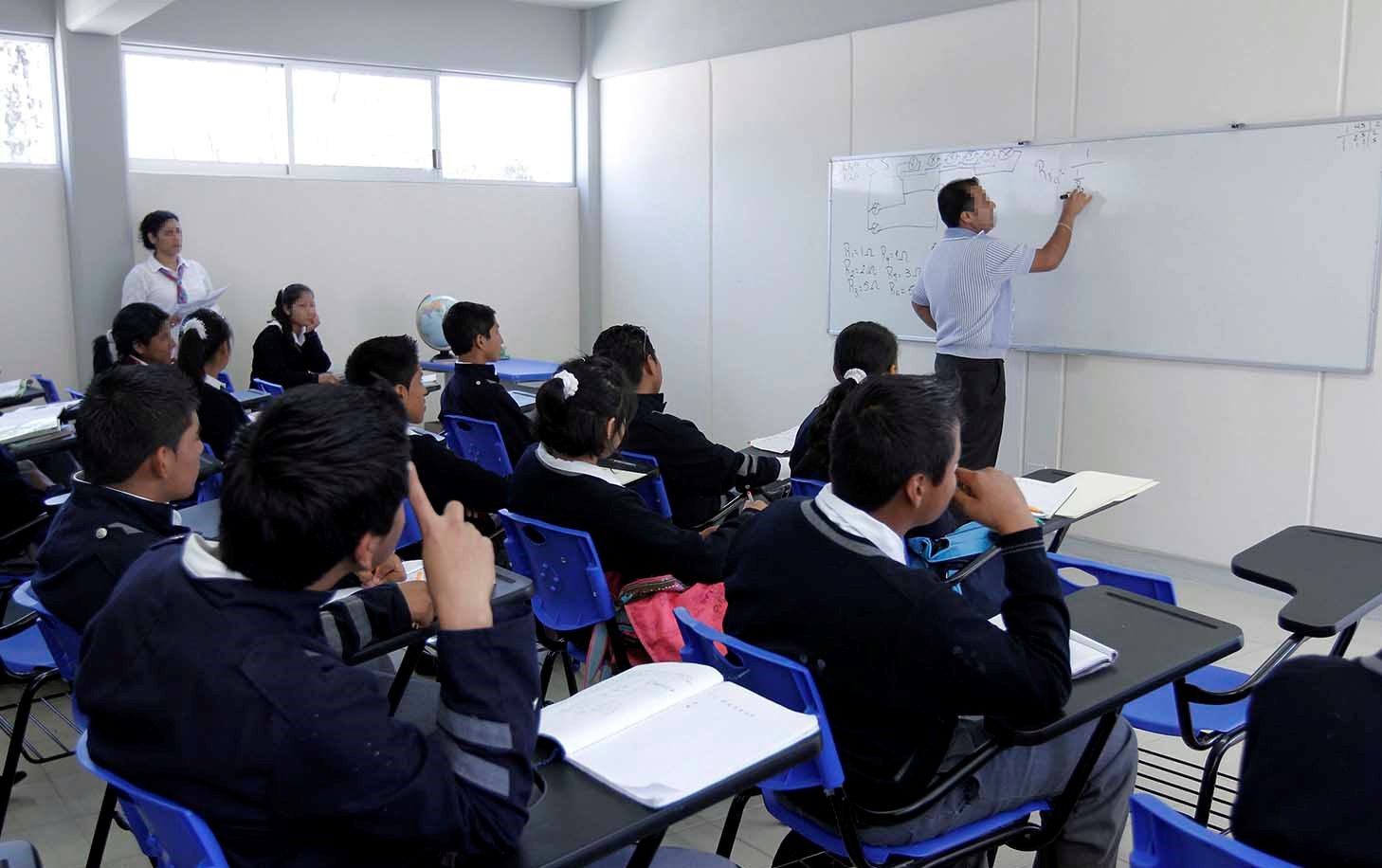 Reanudan clases en 87 municipios del estado de Puebla