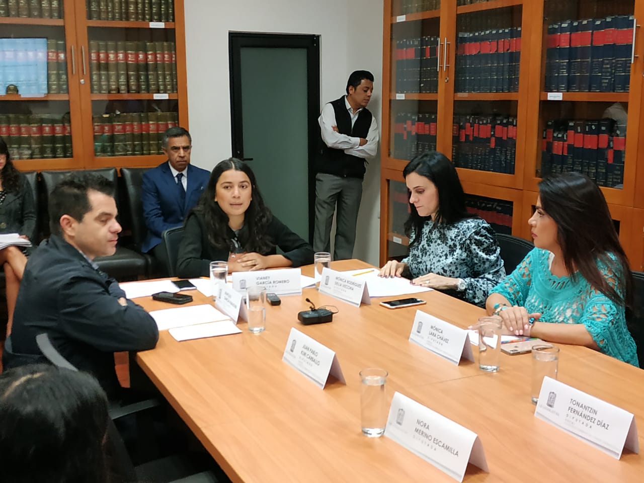 Vicecoordinadores podrán suplir a diputados faltistas