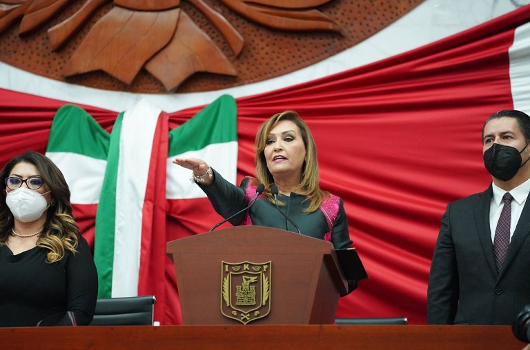 VIDEO Asume Lorena Cuéllar la gubernatura de Tlaxcala