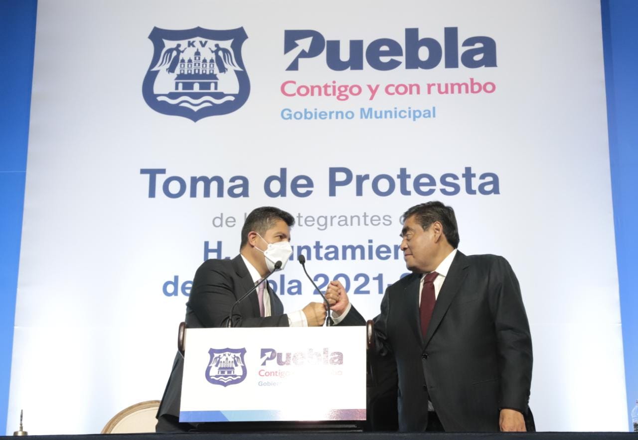 Ofrece Barbosa obras sociales para Puebla capital en conjunto con Eduardo Rivera