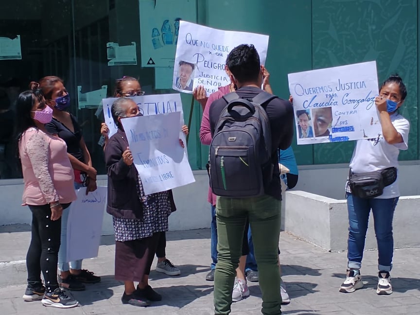 Exigen no liberar a sujeto que golpeó a mujer en Tehuacán  