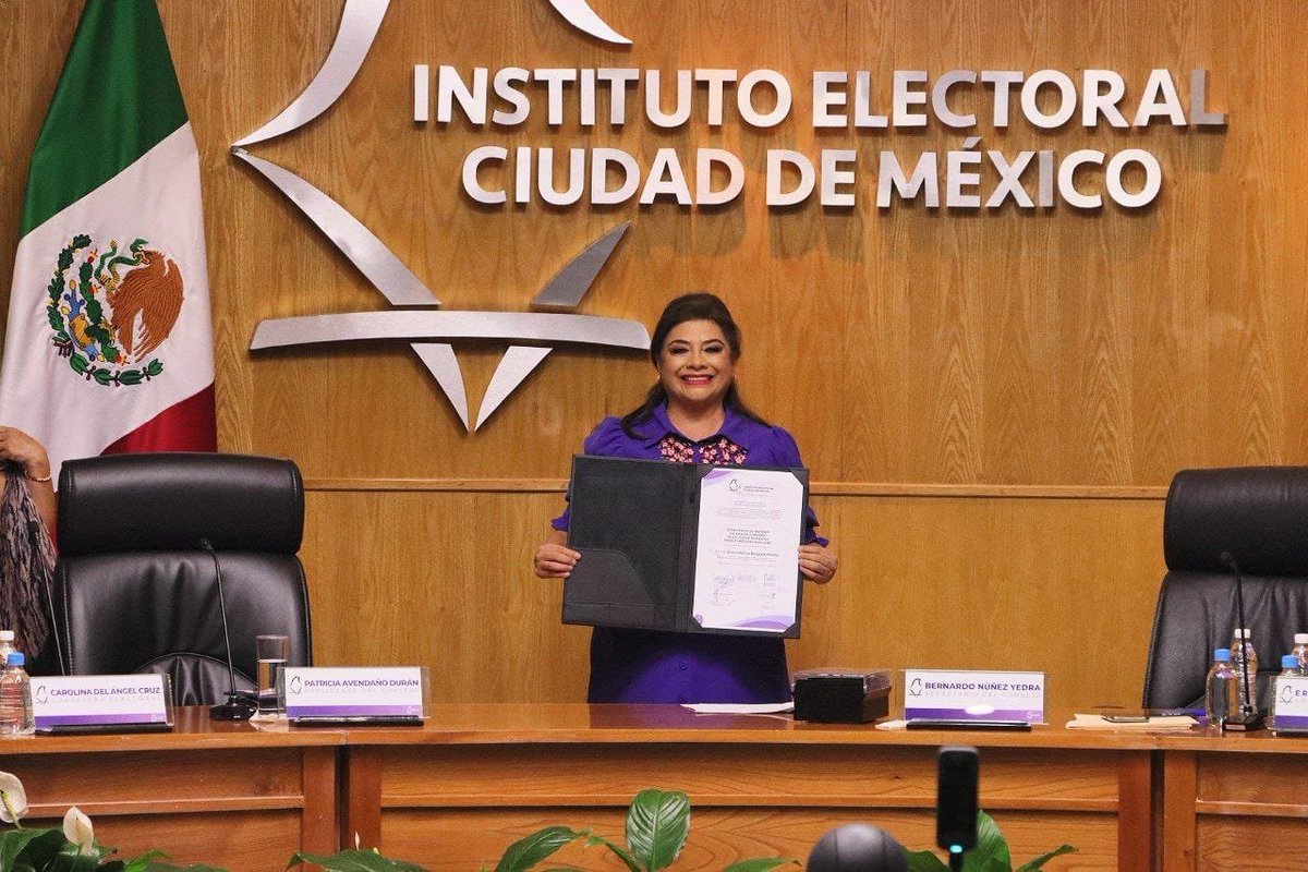 Recibe Clara Brugada constancia de mayoría como jefa de Gobierno electa