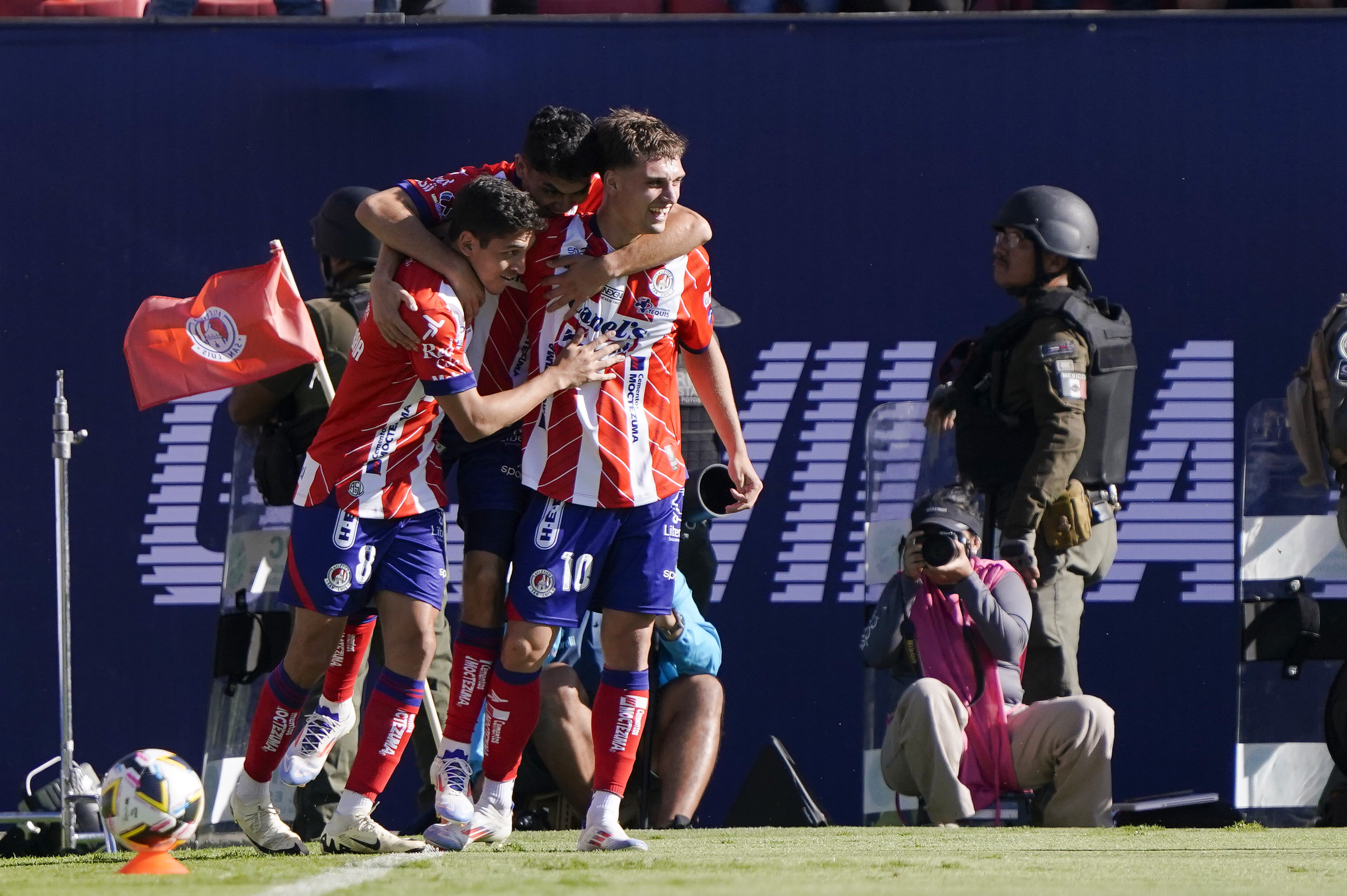 VIDEO Corona abollada al campeón América