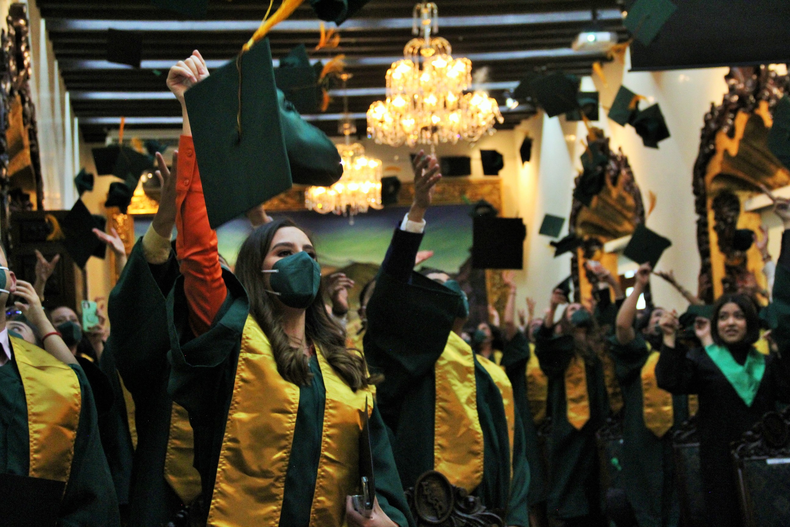 Realizan Graduación de la Generación 2017-2022 de licenciatura ELDP