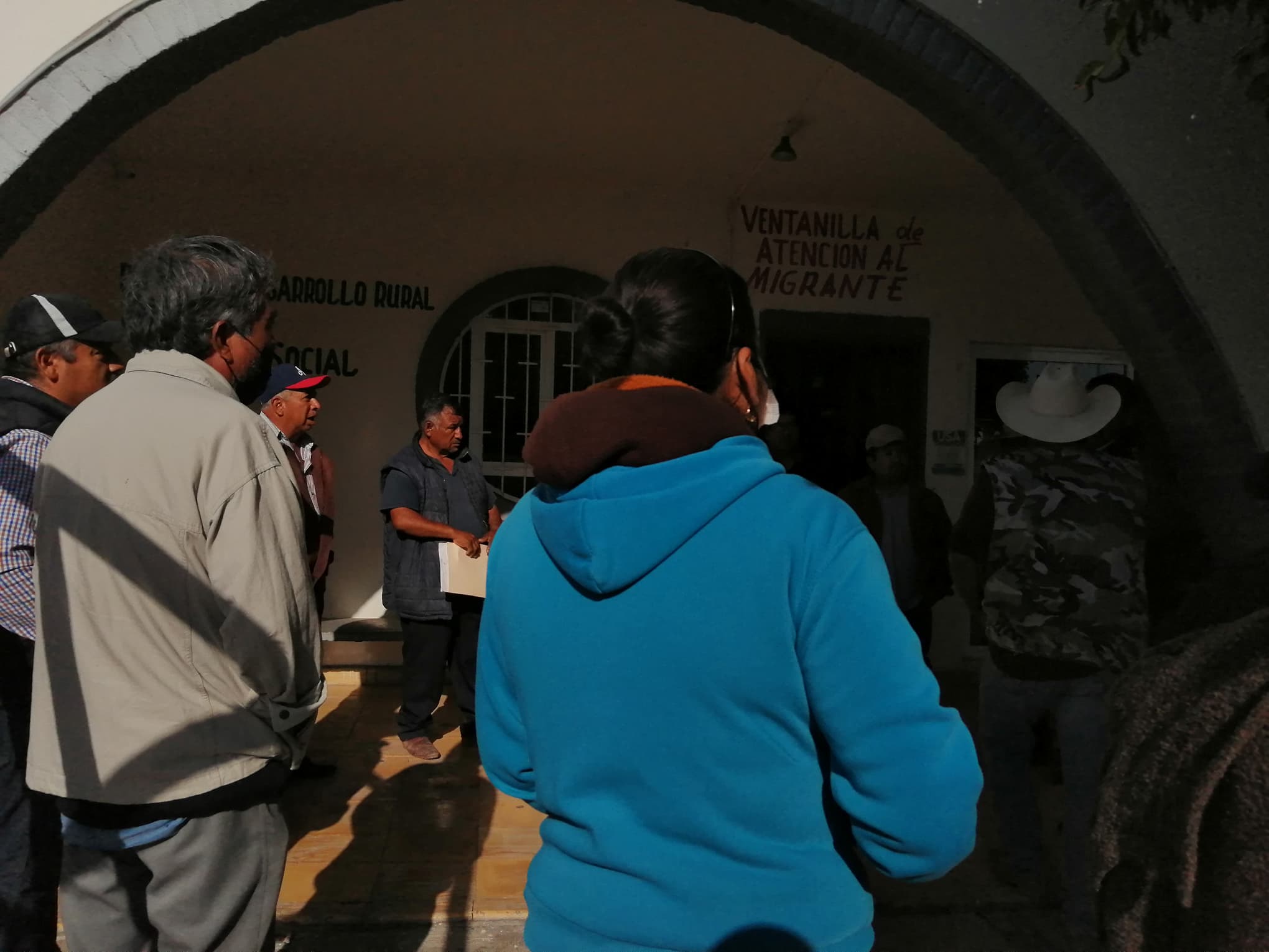 Pobladores se manifiestan por un predio que supuestamente pertenece a un barrio de Tochtepec