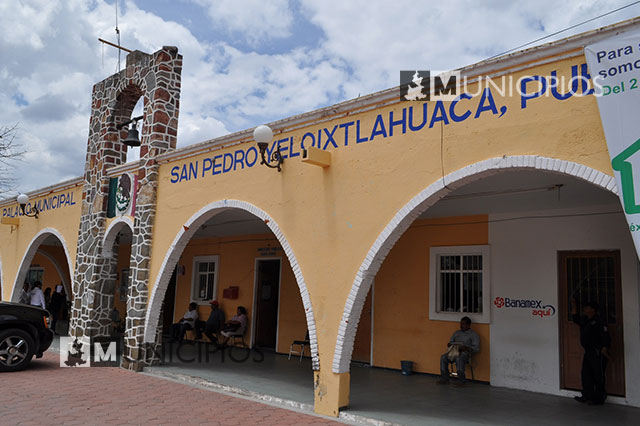 Reportan grietas en edificios públicos tras sismo en Puebla