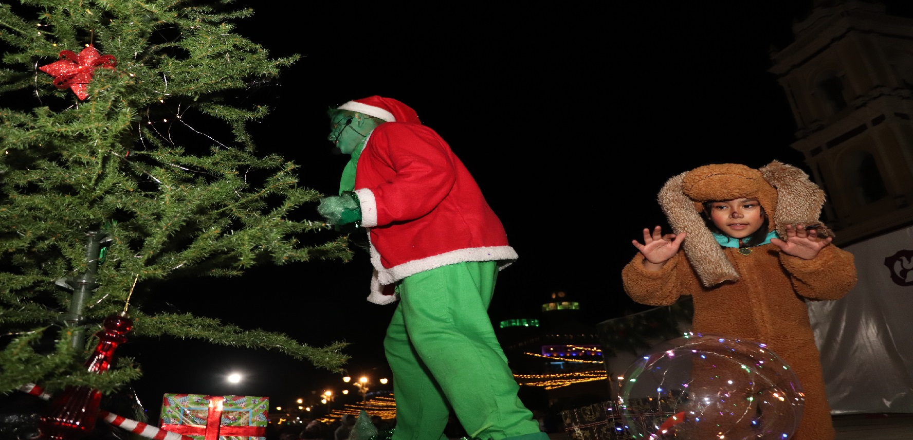 La luz y magia de la navidad llegaron a Tepeaca