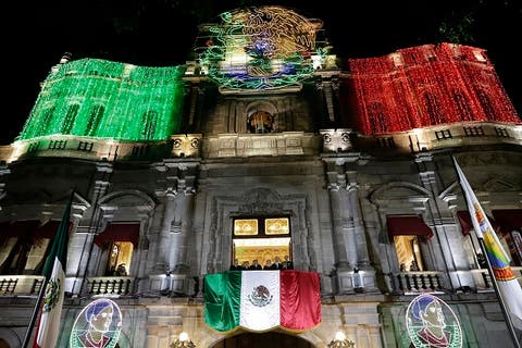 Sí habrá Grito en el zócalo de Puebla  