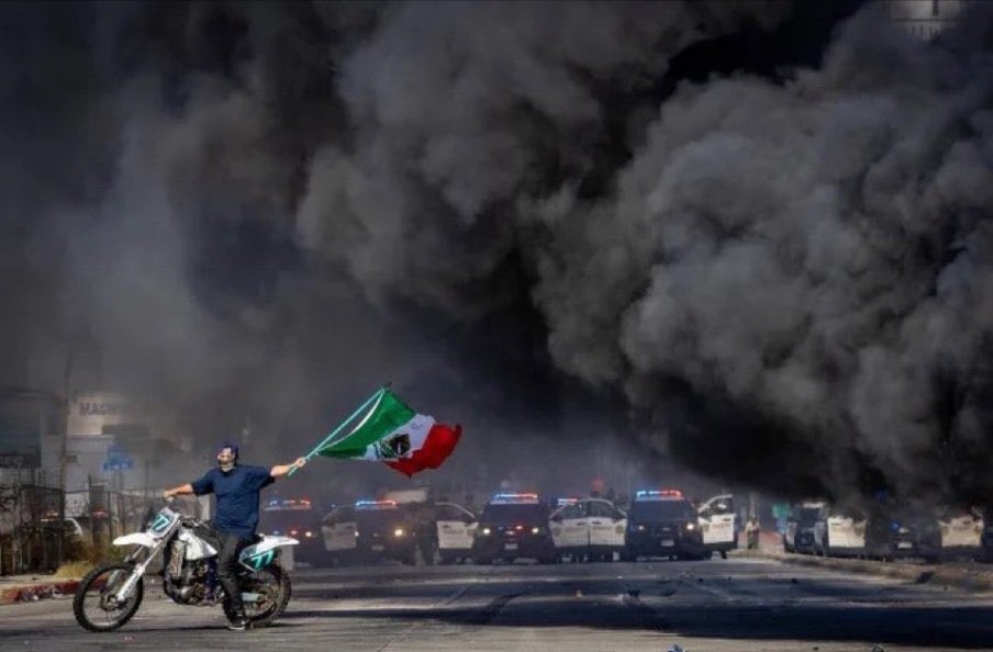 Tras redadas en Los Ángeles, California, van 42 mexicanos detenidos