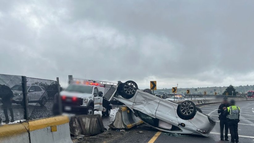 Accidente en la México-Puebla provoca cierre temporal de la autopista