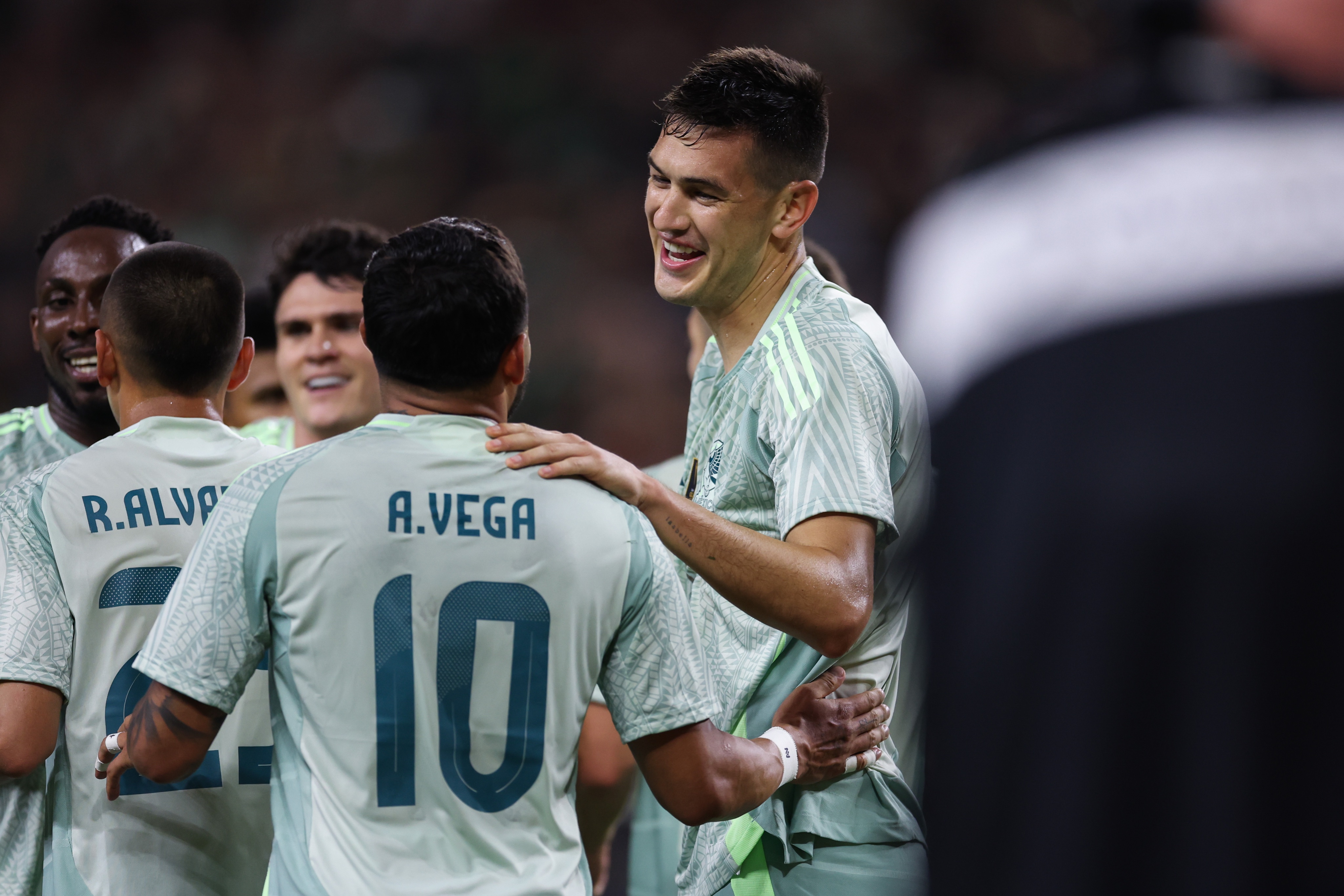 VIDEO Cachorro salvador y México vence a Surinam